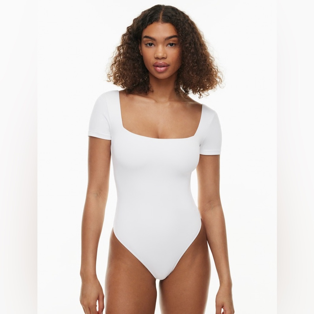 Babaton (Aritzia) Original Contour Squareneck Bodysuit, White - EUC
